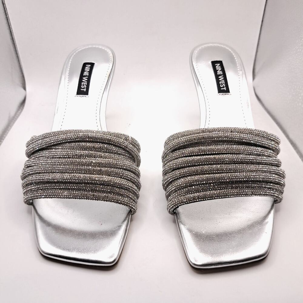 Nine West Harbor Women Sandals 6.5 M Silver Leather Slip-On Kitten Heel Sparkle